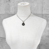 シャネル ココマーク サークル プレート ラインストーン ネックレス シルバー/ブラック 03/A - NEWSED