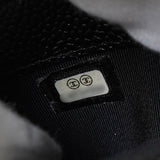 シャネル 1番台 ココマーク マトラッセ キャビアスキン カードケース ブラック - NEWSED