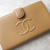 シャネル ココマーク キャビアスキン 二つ折り財布 長財布 ベージュ 11148266 - NEWSED