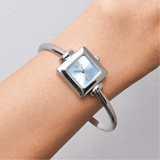 グッチ 1900L 0357576 バングルウォッチ SS / クォーツ ブルー文字盤 腕時計 電池交換済 - NEWSED