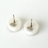 シャネル 1999年製 ココマーク プラスチック サークル ピアス ホワイト - NEWSED