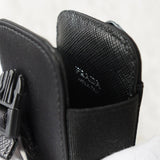 プラダ ポコノ テスート サファイアーノ ナイロン/レザー スマホホルダー ブラック 1ZT023 ストラップ付 - NEWSED