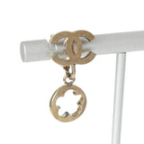 シャネル 2006年製 ココマーク スイング カットアウトフラワー イヤリング GP 06/P - NEWSED