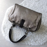 ロエベ ローラ26 レザー ハンドバッグ メタリック シャンパンゴールド - NEWSED