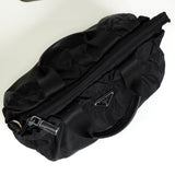 プラダ テスート ポコノ ナイロン トライアングルロゴ ギャザー 2way ハンドバッグ ショルダーバッグ ブラック - NEWSED