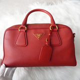 プラダ ヴィッテロダイノ レザー 2way ハンドバッグ ショルダーバッグ 三角プレート ピンク - NEWSED