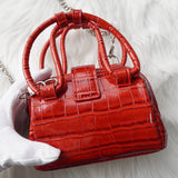 ヴィヴィアン ウエストウッド オーブ パテントレザー チェーンショルダー 2way ハンドバッグ ショルダーバッグ レッド - NEWSED