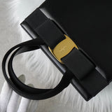 サルバトーレ フェラガモ ヴァラリボン 2way レザー ハンドバッグ ショルダーバッグ 自立型 ブラック - NEWSED