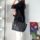 プラダ レザー 2way ハンドバッグ ショルダーバッグ 自立型 ブラック - NEWSED