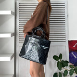 セリーヌ マカダム エナメル/レザー 2way ハンドバッグ ショルダーバッグ A4収納可 ブラック - NEWSED