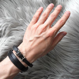 エルメス アピ3 レザー ブレスレット シルバー/ブラック 箱付き - NEWSED