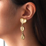 ジバンシィ 3連 ハート ティアドロップ モチーフ GP ゴールド ホワイト イヤリング - NEWSED