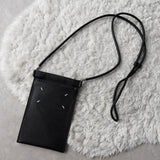 メゾン マルジェラ 4ステッチ 四つタグ レザー スマートフォン ポーチ サコッシュ ショルダーバッグ ブラック - NEWSED