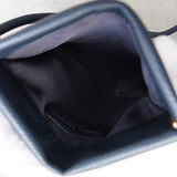 メゾン マルジェラ 4ステッチ 四つタグ レザー スマートフォン ポーチ サコッシュ ショルダーバッグ ネイビー - NEWSED