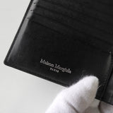 メゾン マルジェラ 4ステッチ 四つタグ レザー 二つ折り財布 コンパクトウォレット ブラック - NEWSED
