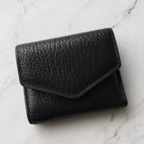 メゾン マルジェラ 4ステッチ 四つタグ レザー 三つ折り財布 コンパクトウォレット ブラック - NEWSED