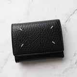 メゾン マルジェラ 4ステッチ 四つタグ レザー 三つ折り財布 コンパクトウォレット ブラック - NEWSED