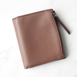 メゾン マルジェラ 4ステッチ 四つタグ レザー 二つ折り財布 コンパクトウォレット パープルブラウン - NEWSED