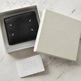 メゾン マルジェラ 4ステッチ 四つタグ レザー 二つ折り 財布 札入れ ブラック 未使用品 - NEWSED