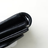 メゾン マルジェラ 4ステッチ 四つタグ レザー 三つ折り財布 コンパクトウォレット ブラック - NEWSED