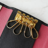 プラダ サフィアーノレザー 4連 キーケース ゴールド / ブラック - NEWSED