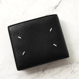 メゾン マルジェラ 4ステッチ 四つタグ レザー 二つ折り 財布 札入れ ブラック 未使用品 - NEWSED