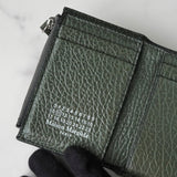 メゾン マルジェラ 4ステッチ 四つタグ レザー 三つ折り財布 コンパクトウォレット グリーン - NEWSED