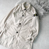 ストーンアイランド コンパスバッジ ステンカラーコート ベージュ メンズ