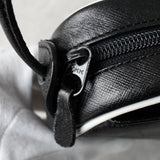 ジバンシィ ヴィンテージ 4Gロゴ レザー ショルダーバッグ ブラック - NEWSED