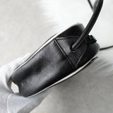 ジバンシィ ヴィンテージ 4Gロゴ レザー ショルダーバッグ ブラック - NEWSED