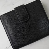 シャネル ココマーク キャビアスキン 二つ折り財布 ブラック 5番台7桁 ギャランティーカード付き - NEWSED