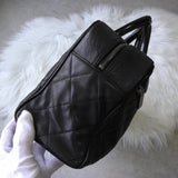 シャネル 6番台 ロゴ マトラッセ キャビアスキン ボーリングバッグ ミニボストンバッグ ブラック - NEWSED