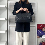 シャネル 6番台 ロゴ マトラッセ キャビアスキン ボーリングバッグ ミニボストンバッグ ブラック - NEWSED