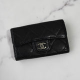 シャネル ココマーク マトラッセ キャビアスキン 6連 キーケース ブラック 8桁1番台 - NEWSED