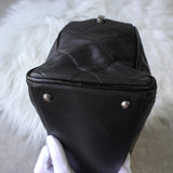 シャネル 6番台 ロゴ マトラッセ キャビアスキン ボーリングバッグ ミニボストンバッグ ブラック - NEWSED