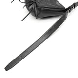 Half Shirring Ribbon Round Bag マーティン キム ロゴプレート リボン ワンショルダーバッグ ブラック