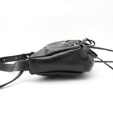 Half Shirring Ribbon Round Bag マーティン キム ロゴプレート リボン ワンショルダーバッグ ブラック