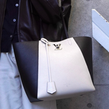 ルイ ヴィトン ロックミー カバ トートバッグ ベージュ / ブラック M42289