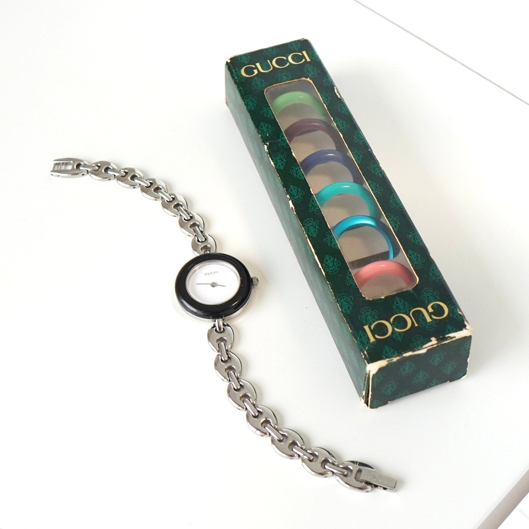 グッチ チェンジベゼル 7ベゼル SS / QZ 白文字盤 シルバー 腕時計