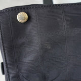 シャネル 7桁7番台 ニュートラベルライン ボーリングバッグ ハンドバッグ 肩掛け ブラック - NEWSED