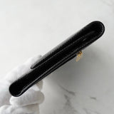 シャネル 7桁8番台 ココマーク キャビアスキン 三つ折り財布 ブラック ギャランティーカード付き - NEWSED