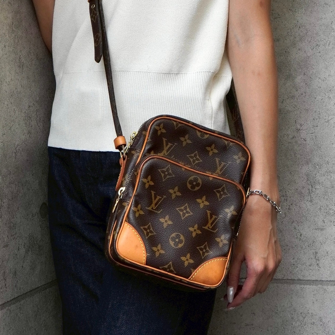 【国内未入荷・希少品】LOUISVUITTON★Rosy★ショルダーバッグ ルイ・ヴィトン(LOUIS VUITTON)ルイ・ヴィトン サルヴァンガ
