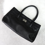 シャネル 8桁1番台 2.55 エグゼクティブ キャビアスキン トートバッグ ブラック - NEWSED