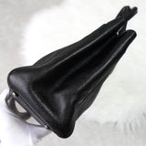 シャネル 8桁1番台 2.55 エグゼクティブ キャビアスキン トートバッグ ブラック - NEWSED