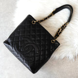 シャネル 9番台 ココマーク マトラッセ キャビアスキン チェーントートバッグ ブラック - NEWSED