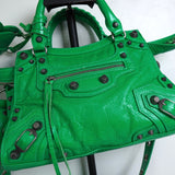 バレンシアガ ネオカゴール レザー 2way ハンドバッグ ショルダーバッグ ネオングリーン