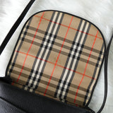 バーバリー ヴィンテージ ロゴ ショルダーバッグ ブラック