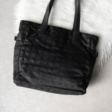 シャネル ニュートラベルライン GM トートバッグ ブラック 7桁6番台