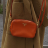 プラダ サフィアーノ レザー ミニ ショルダーバッグ ポシェット オレンジ