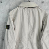 ストーンアイランド コンパスバッジ ステンカラーコート ベージュ メンズ